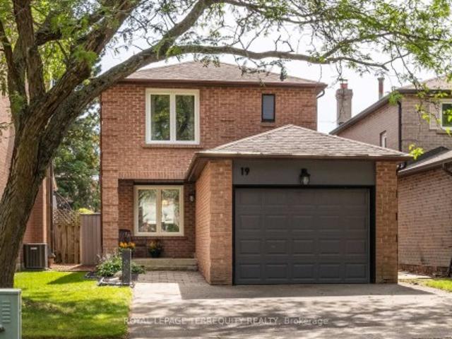 19 Brocklesby Crescent, Ajax, ON, L1T 2J6 house for sale | Listing ID E13770 | Royal LePage