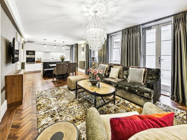 19 Buckingham Street, London, WC2N 6DR, United Kingdom | 3 bed apartment for rent #129400142 | Rentberry