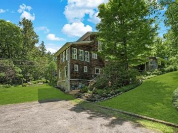 19 Ch. Mccarthy, Chelsea, QC, J9B 2H5 house for sale | Listing ID 27203 | Royal LePage