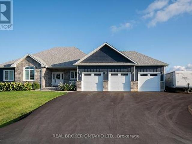 19 Cheslock Crescent, Oro Medonte, ON, L3V 8N8 house for sale | Listing ID S12968 | Royal LePage