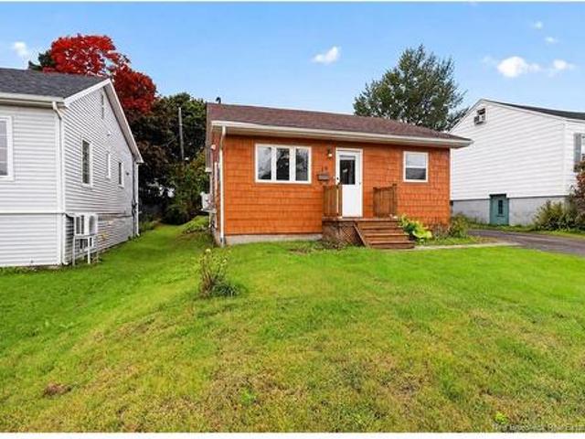 19 Copp St, Dieppe, NB, E1A 2G9 house for sale | Listing ID NB148787 | Royal LePage