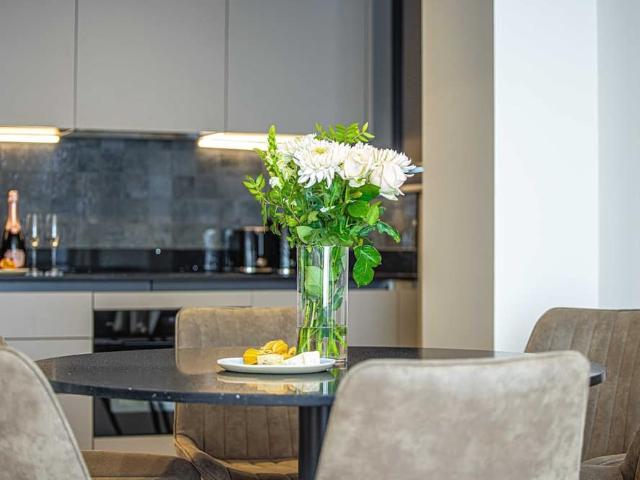 19 Cowcross St | 1 bed apartment for rent #102490000 | Rentberry