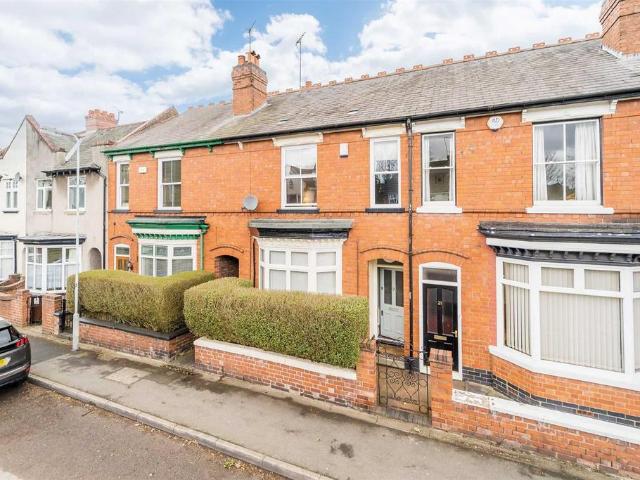 19 Crowther Road, Newbridge. 2 bed terraced house to rent £1,195 pcm £276 pw