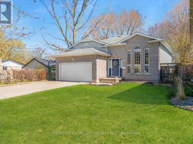 19 Dell Drive, Strathroy Caradoc Sw, ON, N7G 1C6 house for sale | Listing ID X13441 | Royal LePage