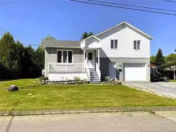 19 Des Champs St, Edmundston, NB, E3V 4B8 house for sale Li.
