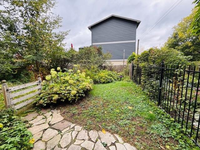 19 Desjardins Ave Unit 1 Studio Apartment for Rent at 19 Desjardins Ave, Ottawa, ON K1N 5N8 Lower Town