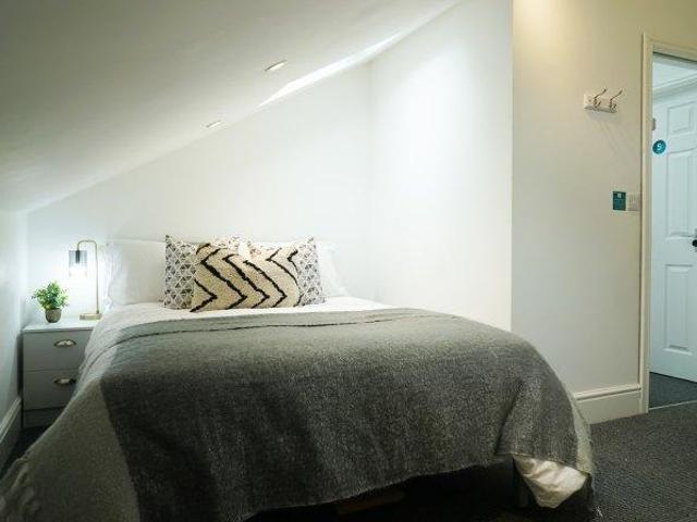 19 Driffield Street, Manchester, M14 7HZ, United Kingdom | Room for rent #140228841 | Rentberry