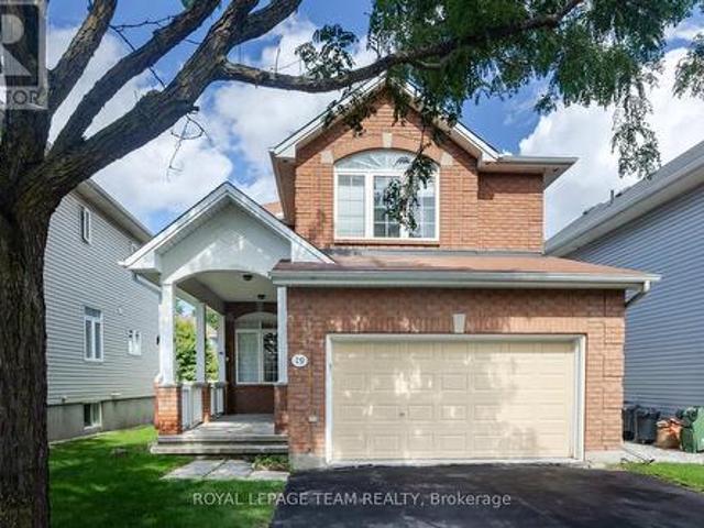 19 Dunn Street, Ottawa, ON, K2K 3J8 house for sale | Listing ID X13697 | Royal LePage