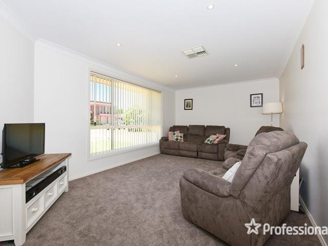 19 Ebony CloseHillvue NSW 2340, Australia