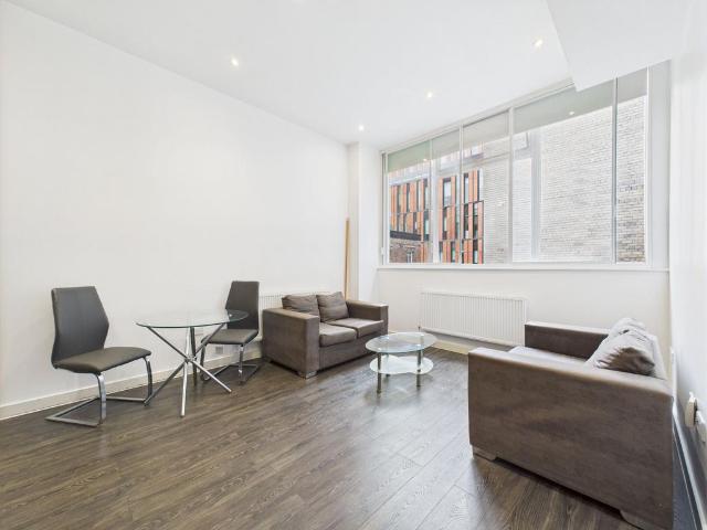 19 Edmund Street, Liverpool L3 2 bed flat to rent £1,150 pcm £265 pw