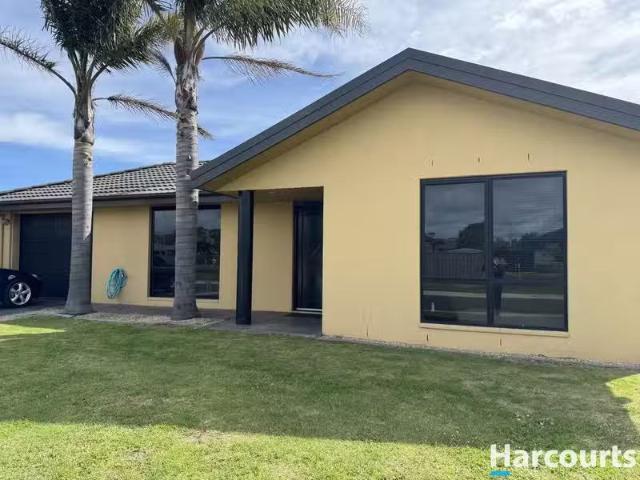 19 Estuary Views, SHEARWATER, TAS 7307 House for Rent