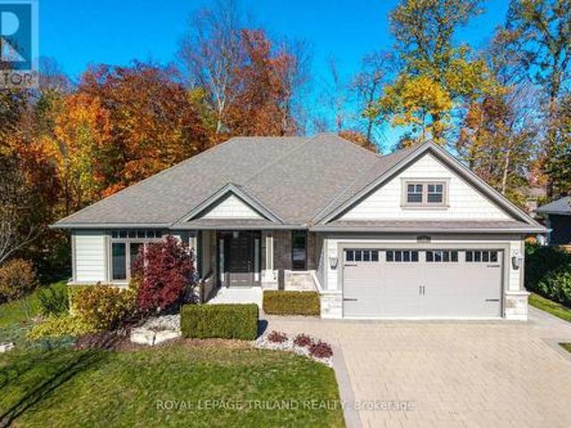 19 Erin Place, Lambton Shores Grand Bend, ON, N0M 1T0 house for sale | Listing ID X13468 | Royal LePage