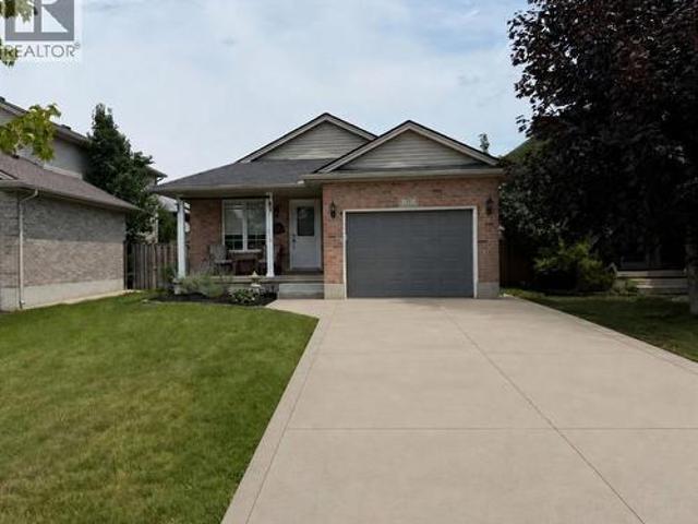 19 Faith Boulevard, Elgin County, ON, N5R 6L3 house for sale | Listing ID 26017 | Royal LePage