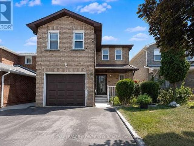 19 Fallen Oak Court, Brampton, ON, L6Y 3T6 house for sale | Listing ID W13589 | Royal LePage