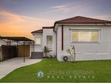 19 Fenwick Street, YAGOONA House for rent Listed by Leila Kan.