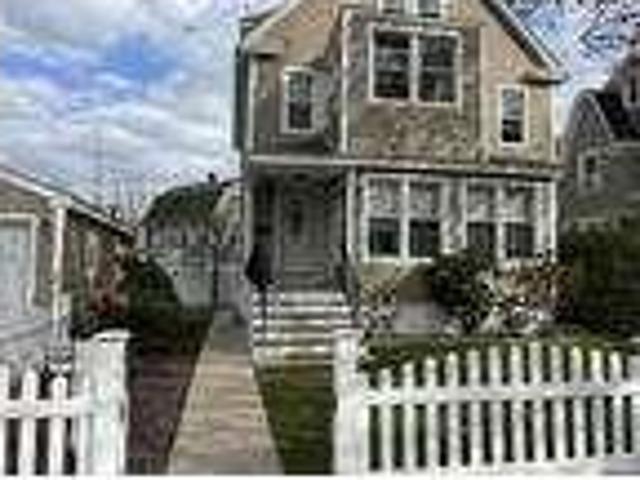 19 Feronia Way, Rutherford, NJ 07070