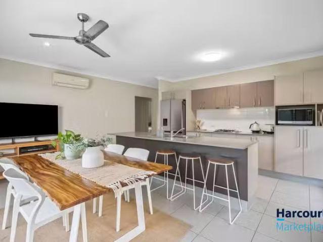 19 Finnegan Circuit, OXLEY, QLD 4075 House for Rent