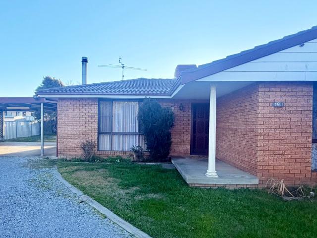 19 Flinders Street, TAMWORTH NSW 2340