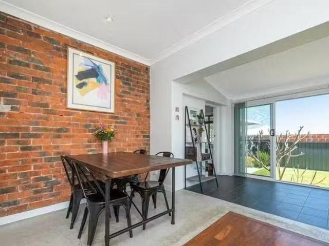 19 Gibson Street, Beaconsfield, WA 6162