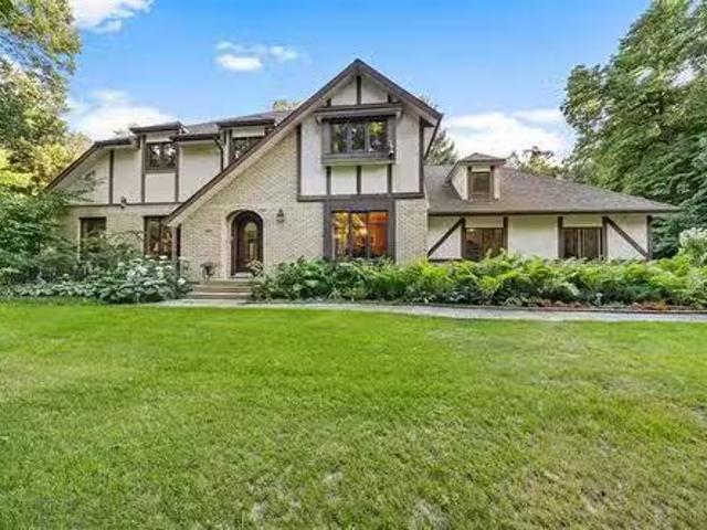 19 Golden Oak Cove, Cartier Rm, MB, R4K 1B3 Luxury House for.