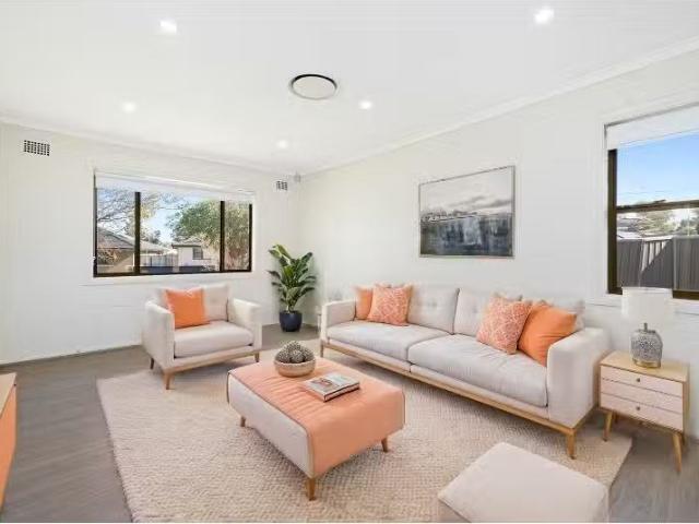 19 Gwynne Street, Ashcroft House for rent Listed by Leasing T.