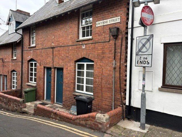 19 Gwynne Street, Hereford, HR4 9DP 2 bed terraced house to rent £850 pcm £196 pw