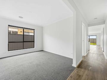 19 Hawk Street, Winter Valley