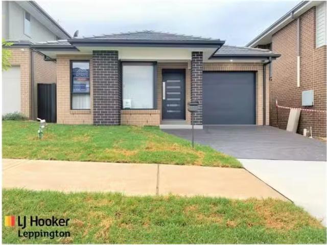 19 Hazelton Street, AUSTRAL House for rent Listed by Trinity.
