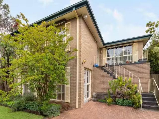19 Helston Street, Balwyn North VIC 3104 House For Lease