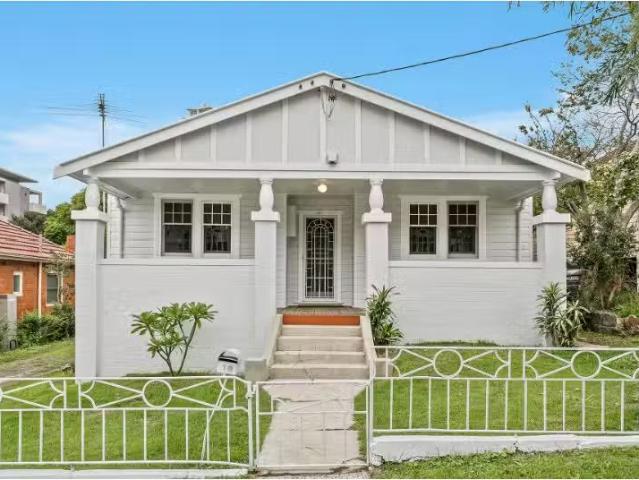 19 Hercules Street, Wollongong House for rent Listed by Cassa.