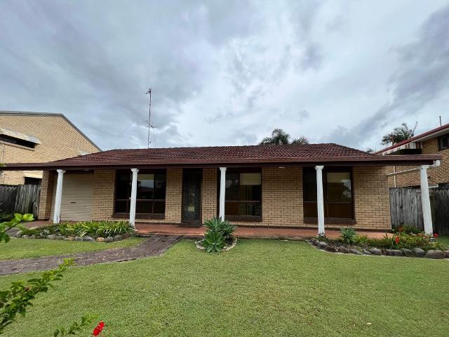 19 Honeyeater Drive, Burleigh Waters QLD 4220