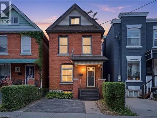 19 Huntley Street, Hamilton, ON, L8L 5X8 house for sale | Listing ID 40842 | Royal LePage