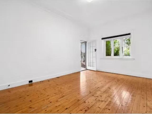 19 Ismay Avenue, Homebush House for rent Listed by Belinda Mi.