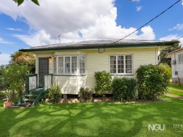 19 Jackson Street, Eastern Heights QLD 4305