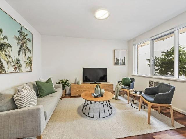 1/9 Joyce Street, Elwood VIC 3184 Apartment For Rent | Domain