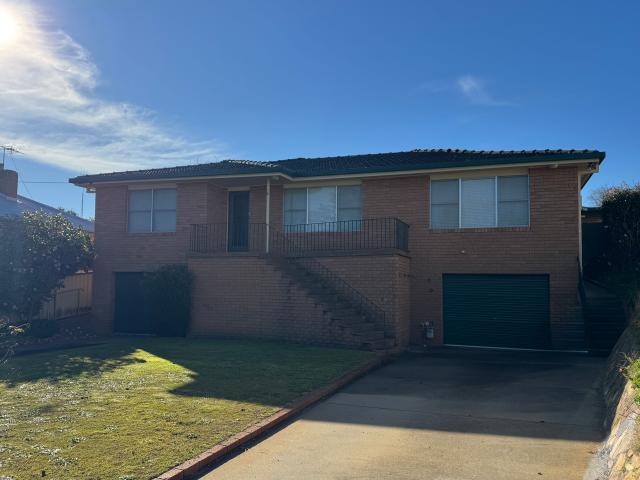 19 Karabah Avenue, Young, NSW 2594 House for Rent Ray White Young | Harden | Boorowa