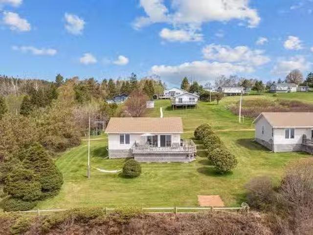19 Kelly Drive, Cumberland, PE, C0A 1H2 recreational for sal.