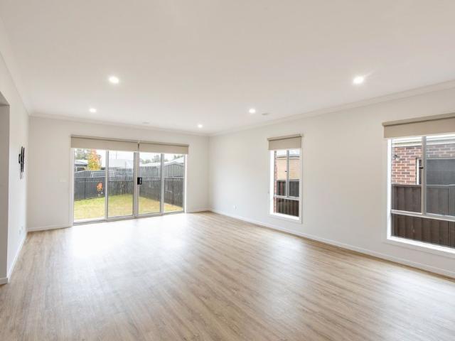 19 Kevlar Close, Canadian, VIC, 3350
