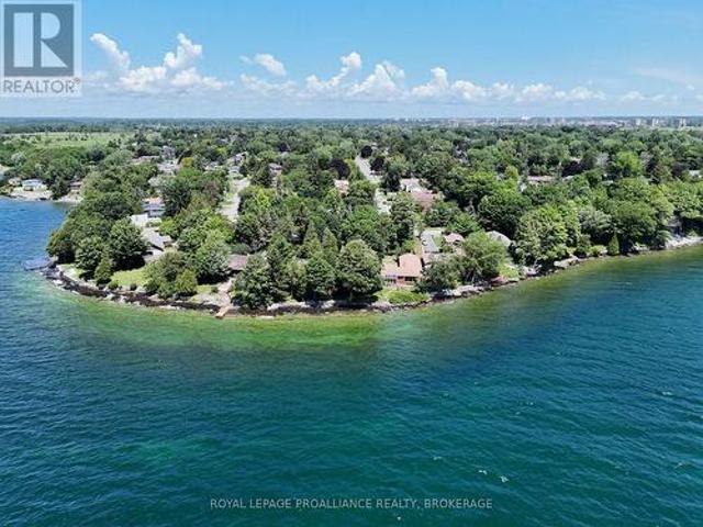 19 Lakeland Point Drive, Kingston City Southwest, ON, K7M 4E8 Luxury House for sale | Listing ID X13563 | Royal LePage Carriage Trade Luxury Properties