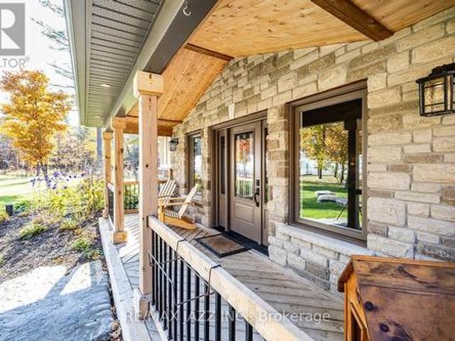 19 Ledge Road, Trent Lakes, ON, K0M 1A0 house for sale | Listing ID X12498 | Royal LePage