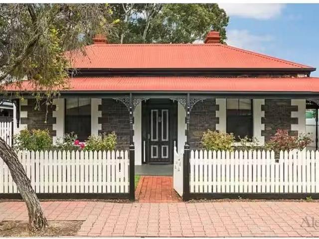 19 Lily Street, Goodwood House for rent Listed by Virginia Re.