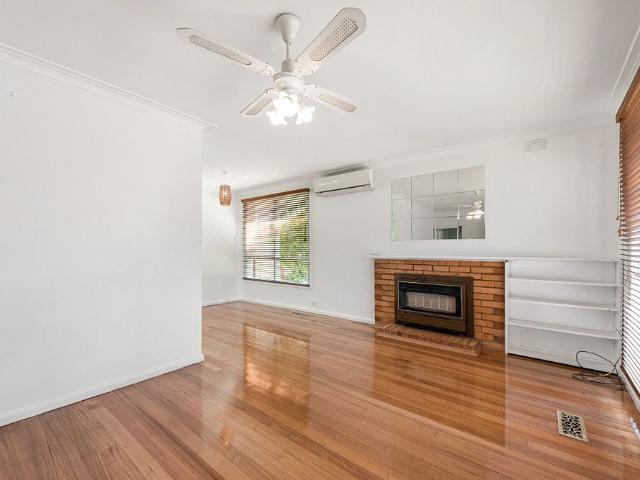 19 Lockwoods Road Boronia, VIC 3155