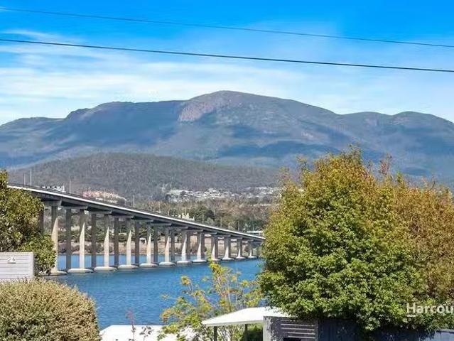 19 Marana Avenue, Rose Bay, TAS 7015