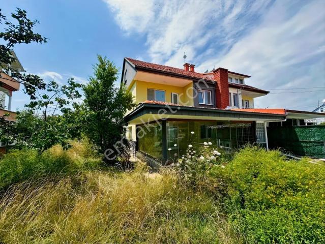 19 Mayıs Kumcağız'da Denize Yakın 5+1 Villa