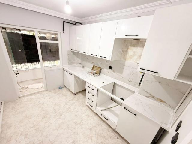 19 Mayıs Mahallesin'de Y.giriş 1'ci Kat Konumunda Masrafsız 3+1 Kiralık