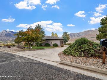 19 Meadow Creek Dr, Parachute, CO 81635 | MLS #192569