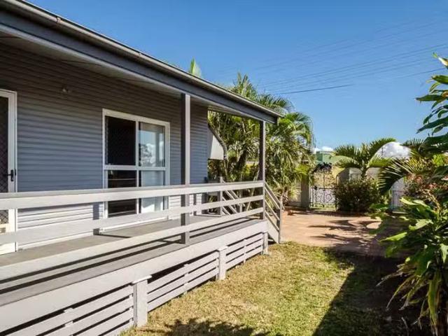 19 Moura Crescent, Barney Point, QLD 4680