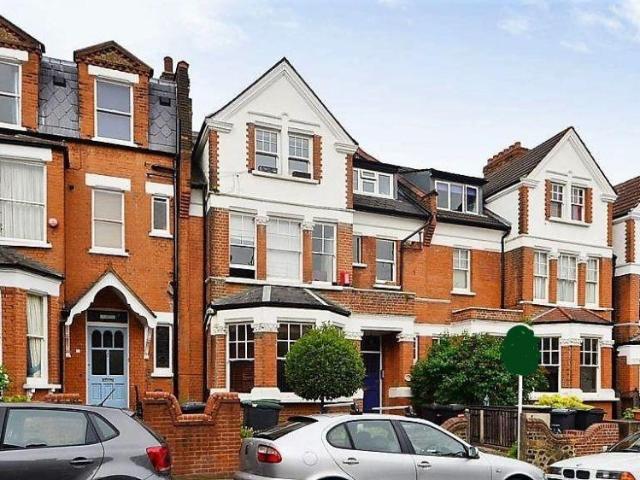 19 Muswell Avenue, London, N10 2EG, United Kingdom | 3 bed apartment for rent #139265235 | Rentberry