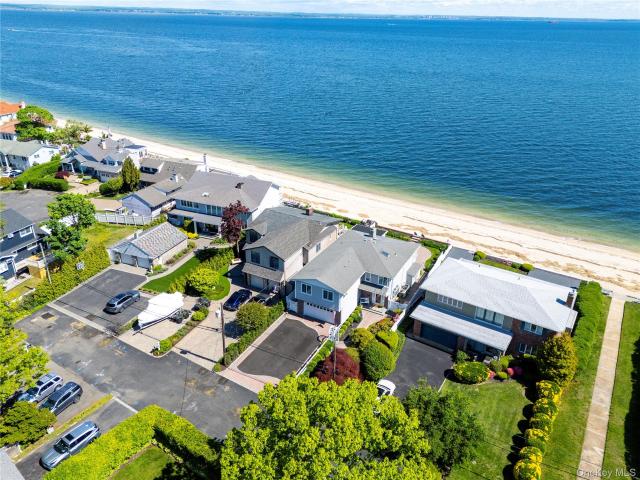 19 Oak Shore Drive
