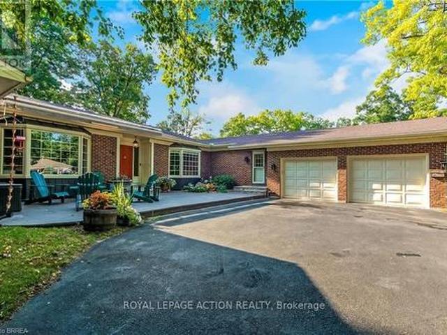 19 Oakley Road, Brantford, ON, N3T 5J9 house for sale | Listing ID X13691 | Royal LePage
